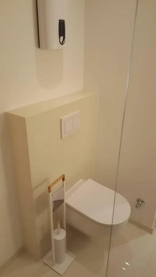 Nettes Appartment In Duesseldorf-Derendorf - Stylisch + Gemuetlich